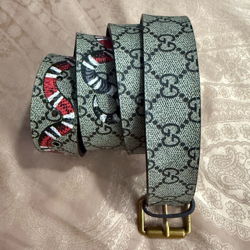 Gucci Black and Gold Men's Belt - Picture 3 of 7